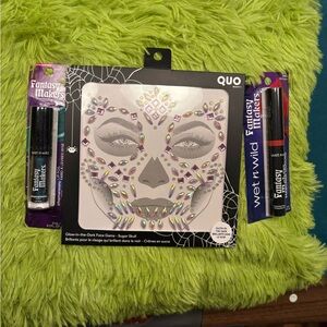 Quo Glow-in-the-Dark Face Gems with Wet n Wild Fantasy Makers Set